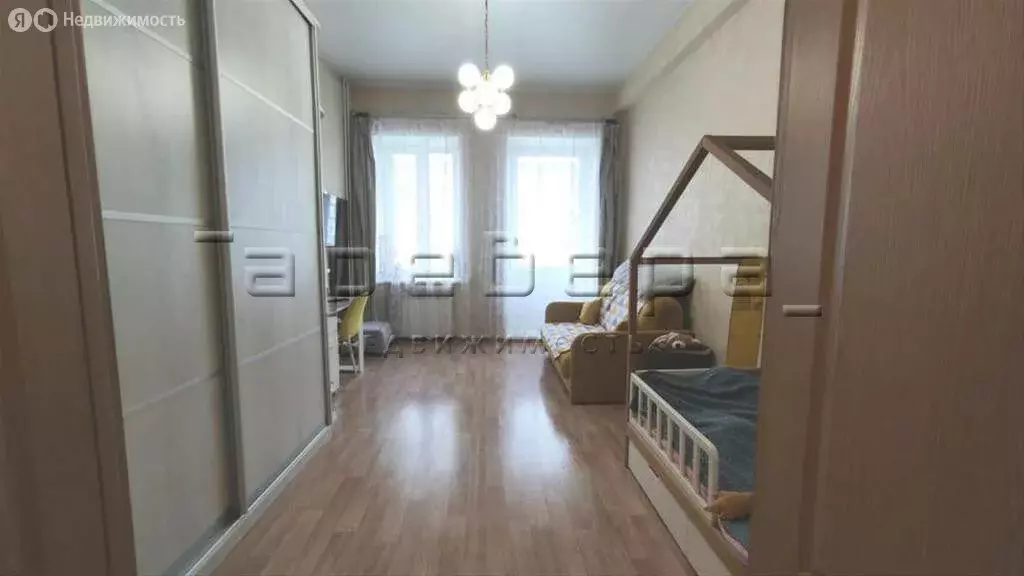 2-комнатная квартира: Красноярск, проспект Мира, 107А (58 м) - Фото 0