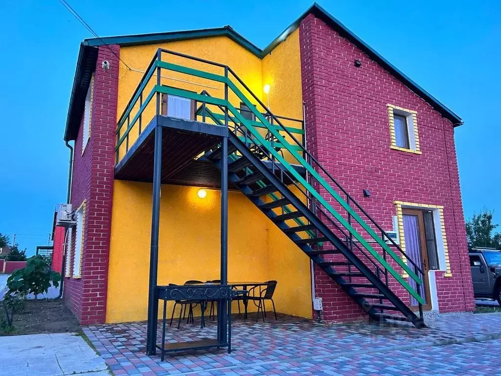 Дом в Краснодарский край, Темрюкский район, Голубицкое с/пос, ... - Фото 1