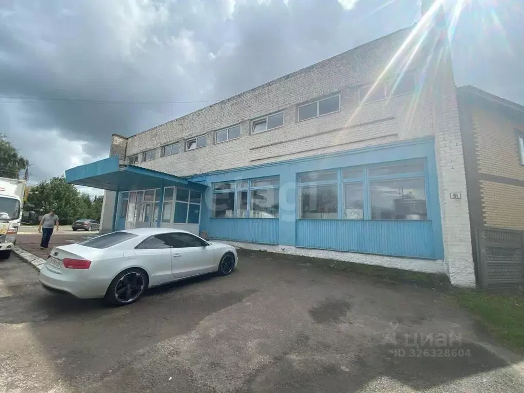 Торговая площадь в Калужская область, с. Перемышль ул. Ленина, 61 ... - Фото 1