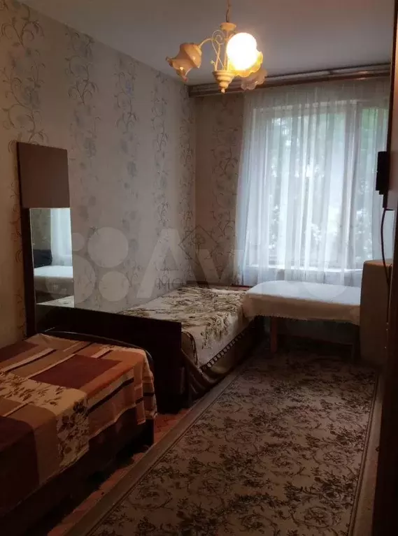 Комната 12 м в 3-к., 4/9 эт. - Фото 0