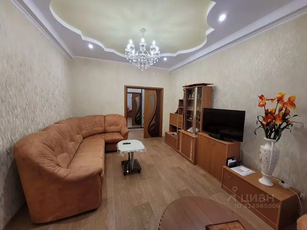 2-к кв. Крым, Симферополь ул. Тренева (56.0 м) - Фото 2