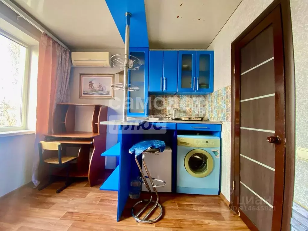 Студия Липецкая область, Липецк ул. Островского, 2 (12.8 м) - Фото 1