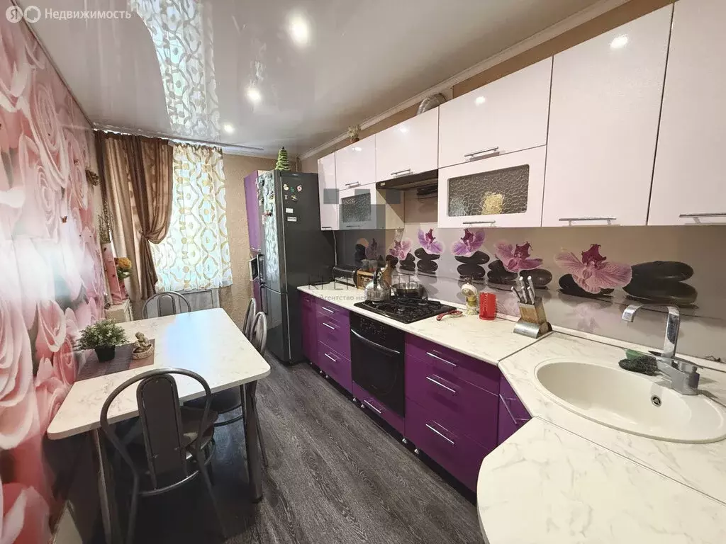 4-комнатная квартира: Мелеуз, Первомайская улица, 18 (78 м) - Фото 0