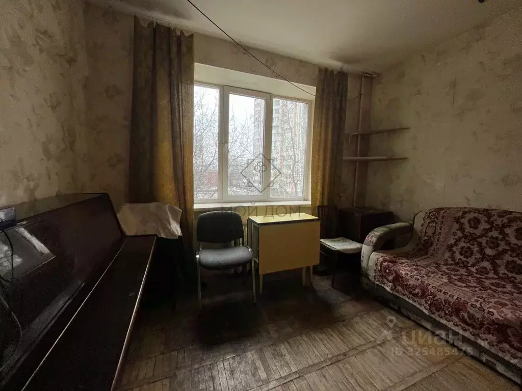 Комната Москва Загородное ш., 8К8 (18.0 м) - Фото 1