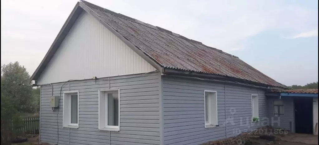 Дом в Омская область, Азовский Немецкий Национальный район, д. ... - Фото 0