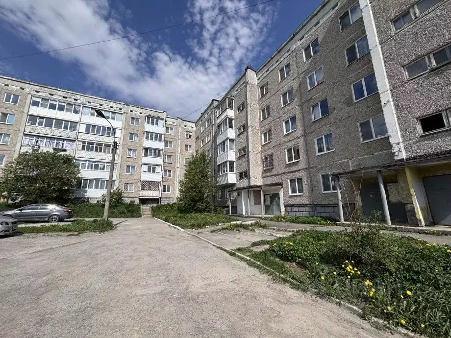 3-к кв. Пермский край, Березники ул. Пятилетки, 136 (58.5 м) - Фото 0