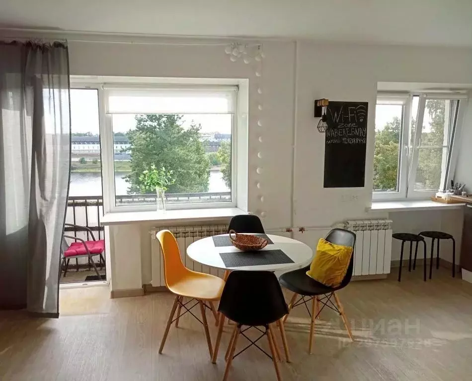 2-к кв. Псковская область, Псков наб. Реки Великой, 6 (50.0 м) - Фото 2