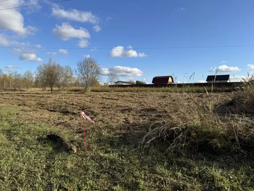 Участок в Московская область, Серпухов городской округ, д. Старые ... - Фото 0