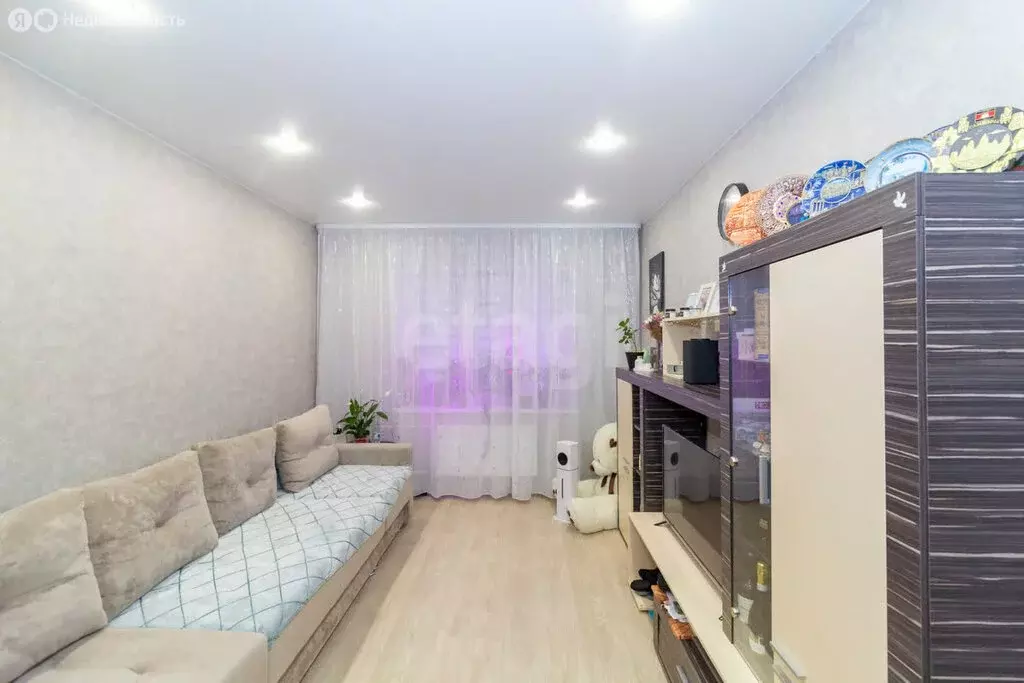 1-комнатная квартира: Тюмень, Интернациональная улица, 199к1 (42.2 м) - Фото 1
