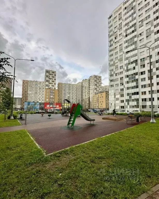 Студия Ленинградская область, Мурино Всеволожский район, бул. ... - Фото 0