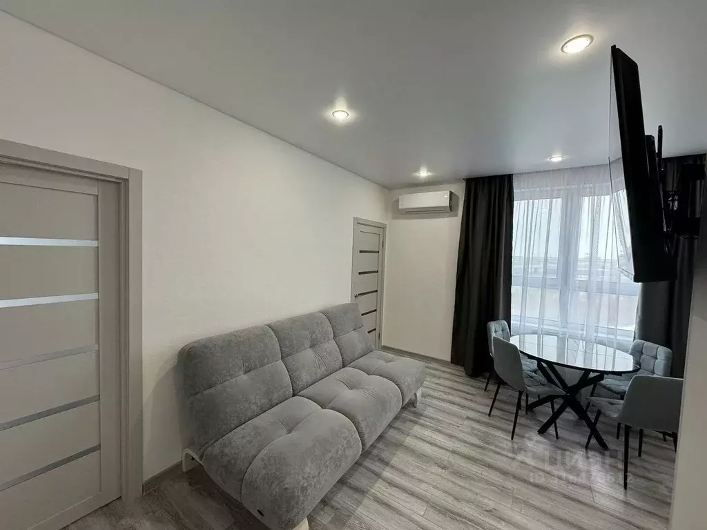 2-к кв. Тюменская область, Тюмень ул. Павла Никольского, 10к1блок1 ... - Фото 2