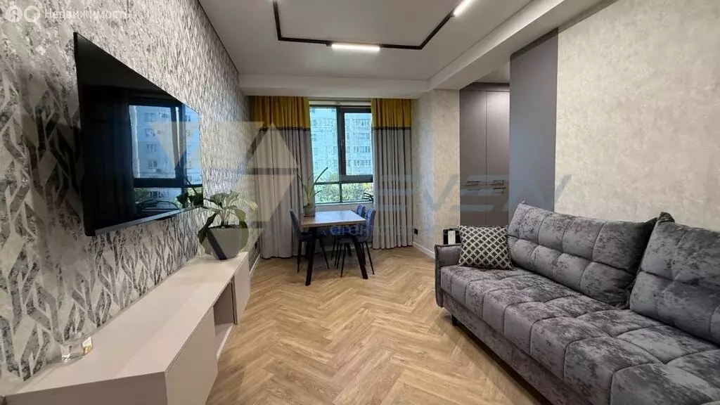 1-комнатная квартира: Севастополь, улица Адмирала Фадеева, 46Б (52 м) - Фото 2