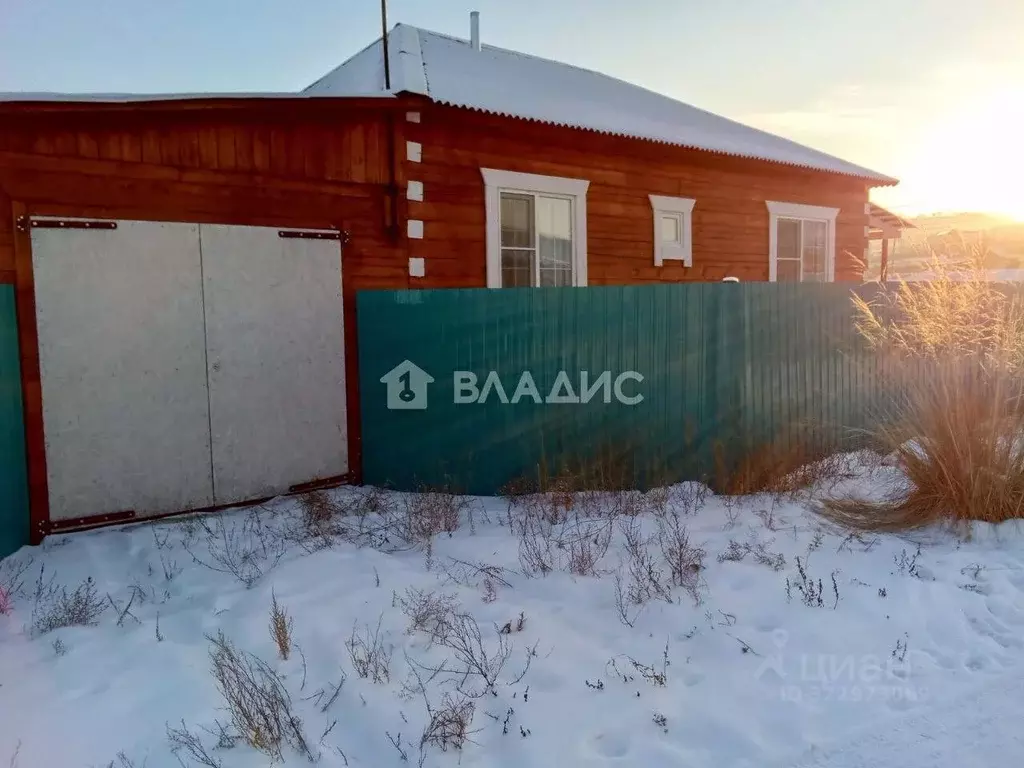 Дом в Бурятия, Иволгинский район, Сотниковское с/пос, с. Сотниково ул. ... - Фото 2