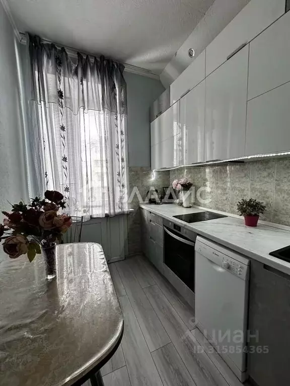 2-к кв. Красноярский край, Красноярск ул. Юности, 14 (56.6 м) - Фото 0