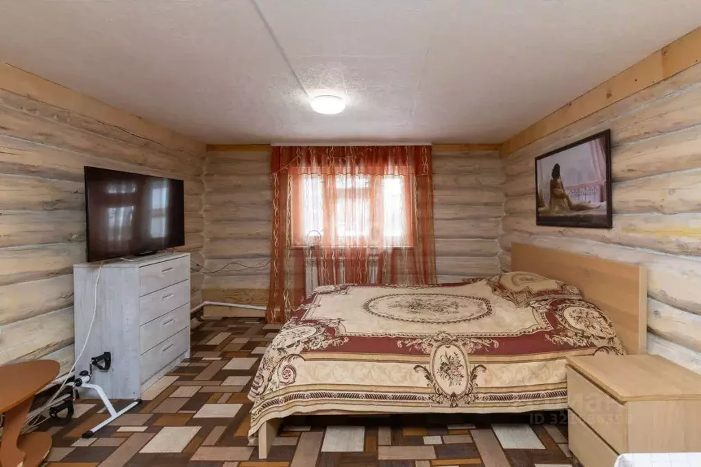 Дом в Тюменская область, Тюмень Парфеново мкр, ул. Лобкова (150 м) - Фото 1