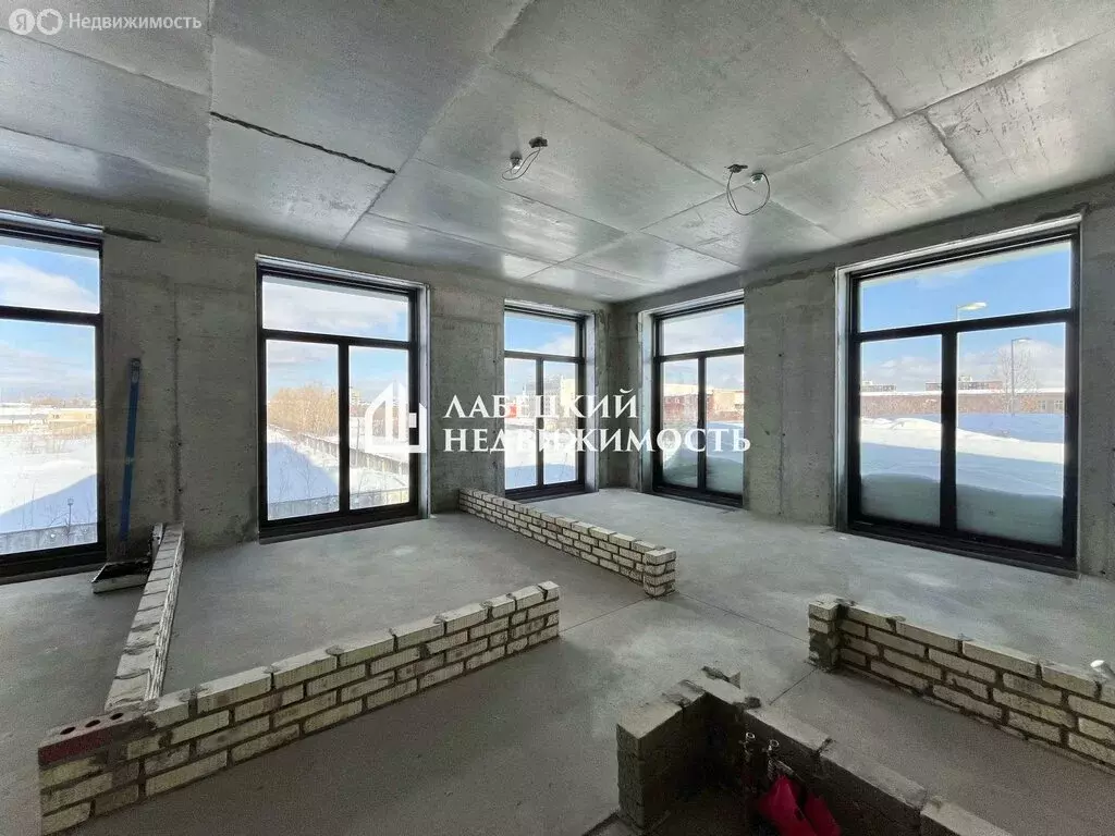 3-комнатная квартира: Казань, улица Аскара Шейх-Али, 1к1 (72.1 м) - Фото 2