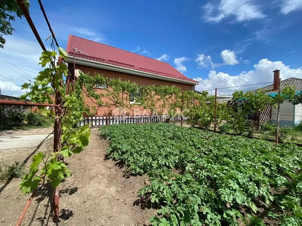 Дом в Краснодарский край, Ейское городское поселение, пос. Широчанка ... - Фото 1