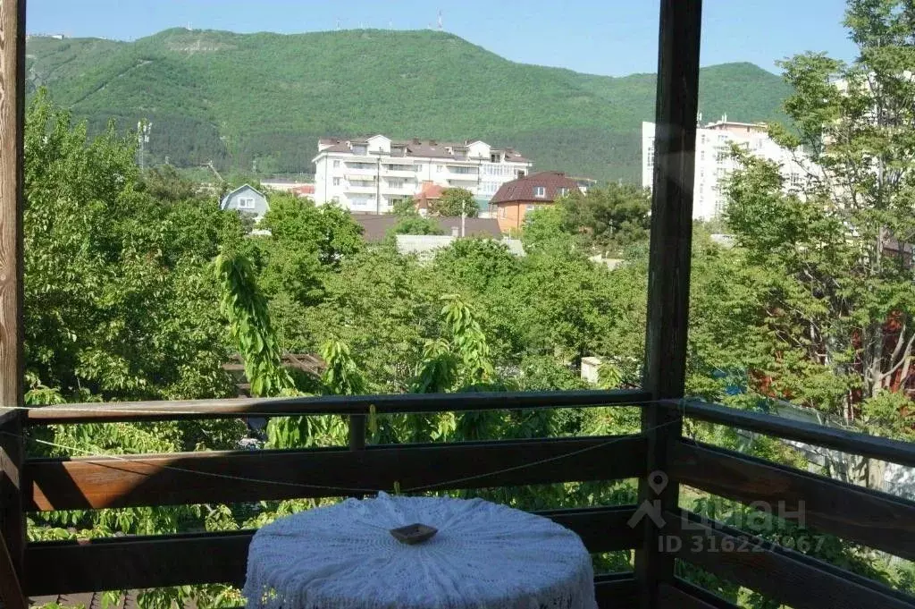 Комната Краснодарский край, Геленджик ул. Розы Люксембург, 41 (25.0 м) - Фото 0