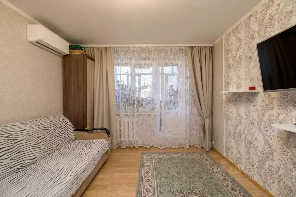 2-к кв. Тюменская область, Тюмень ул. Пермякова, 45 (37.2 м) - Фото 1