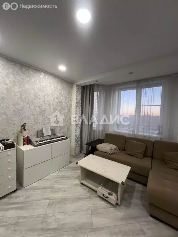 1-комнатная квартира: Лобня, Свободный проезд, 7 (43 м) - Фото 2