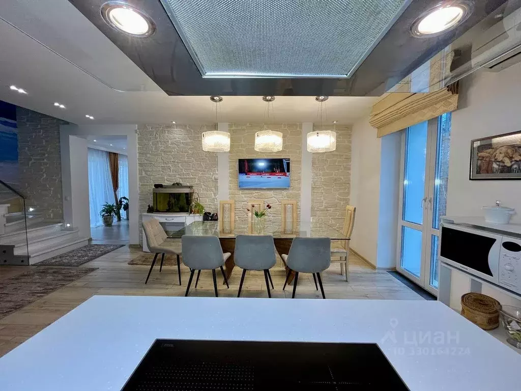 3-к кв. Кировская область, Киров ул. Казанская, 59 (122.8 м) - Фото 1