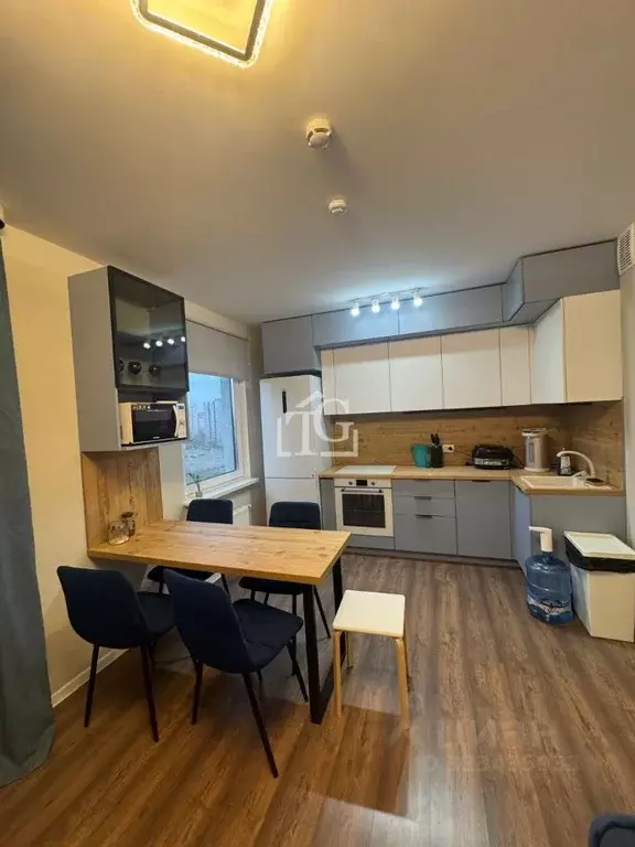 2-к кв. Санкт-Петербург ул. Маршала Казакова, 21к3 (56.0 м) - Фото 0