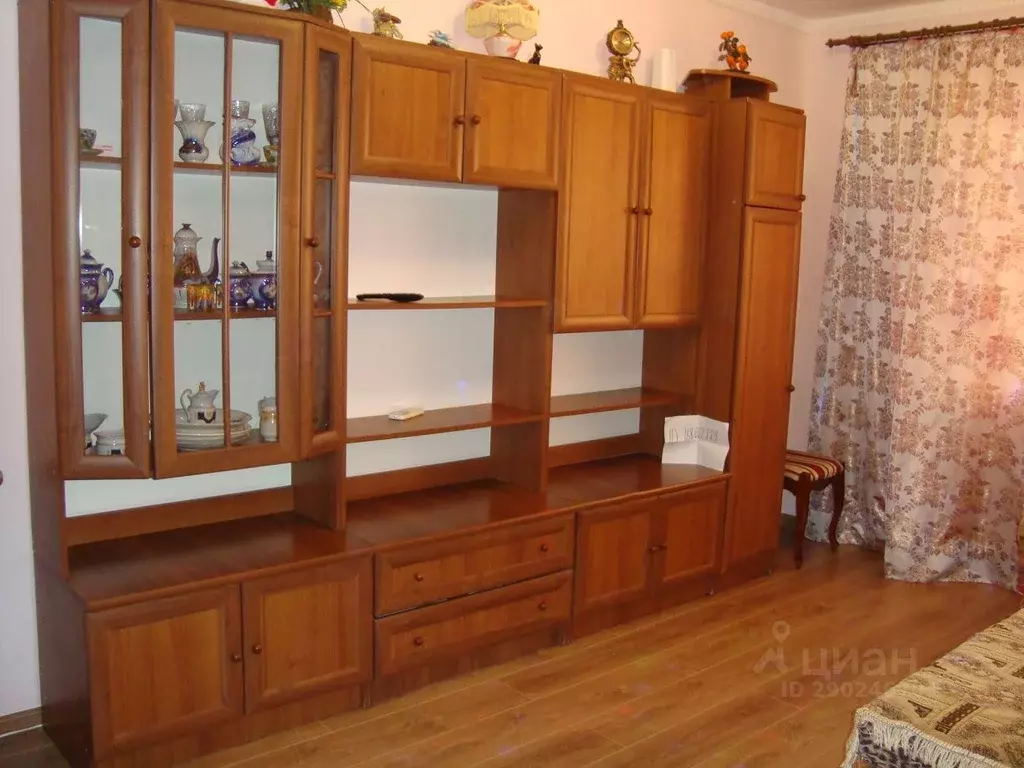 2-к кв. Крым, Щелкино Ленинский район, 3-й мкр, 88 (50.0 м) - Фото 2
