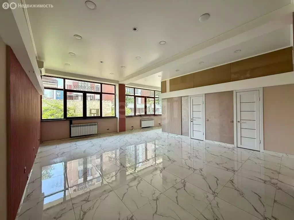 1-комнатная квартира: Симферополь, проспект Кирова, 49В (60.1 м) - Фото 0