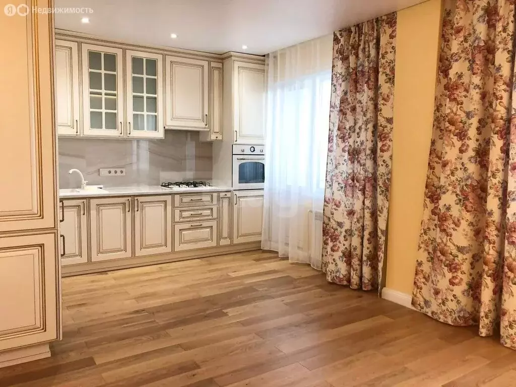 3-комнатная квартира: Якутск, проспект Михаила Николаева, 8/9 (72.3 м) - Фото 2