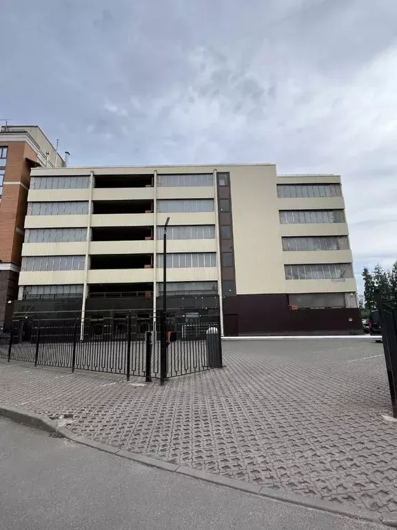 Гараж в Санкт-Петербург Лиственная ул., 14 (18 м) - Фото 1