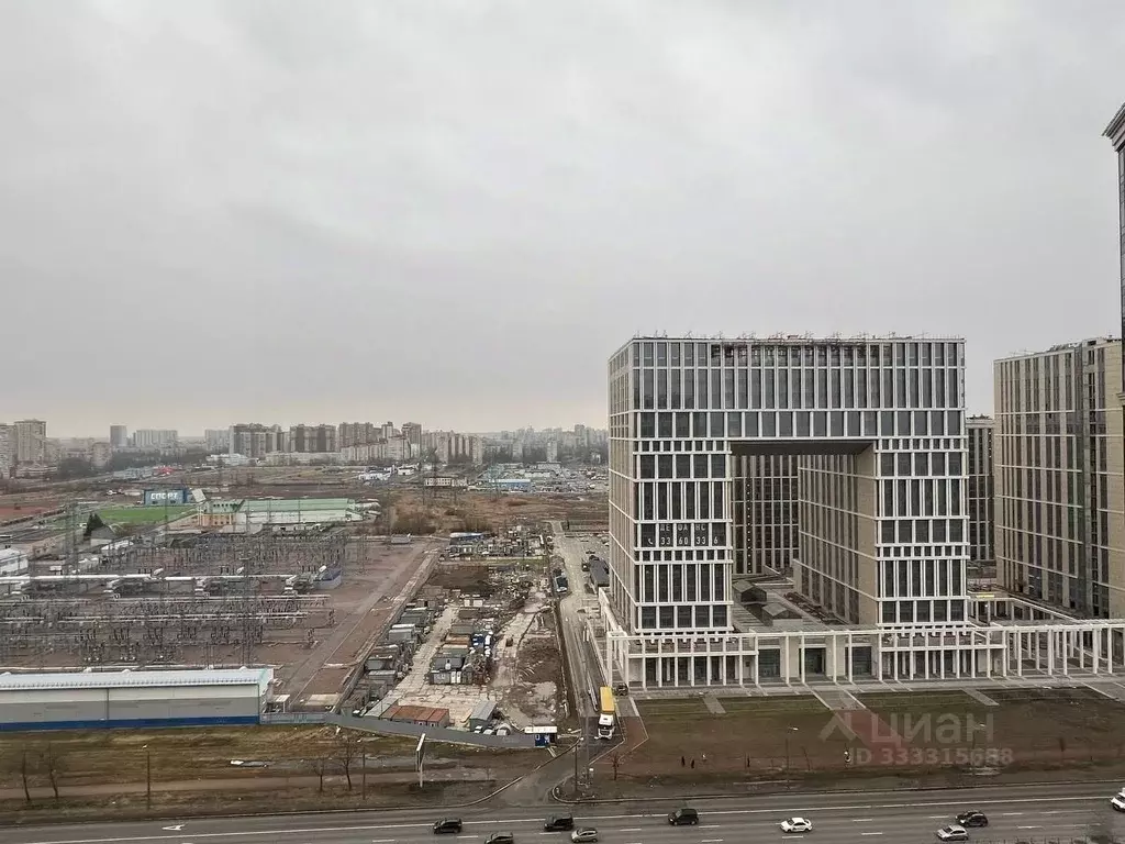 3-к кв. Санкт-Петербург ул. Типанова, 23с1 (81.0 м) - Фото 1