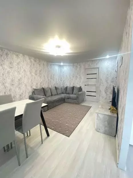 3-к. квартира, 60м, 1/5эт. - Фото 0