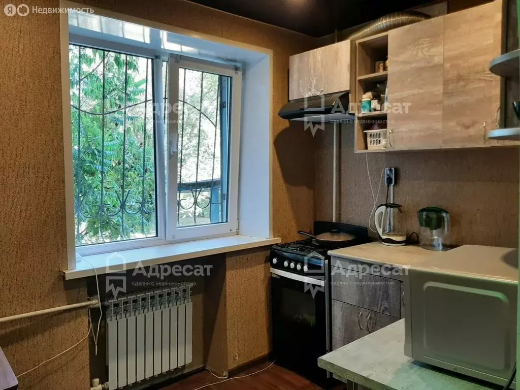 3-комнатная квартира: Волжский, улица Мира, 9 (56.9 м) - Фото 0