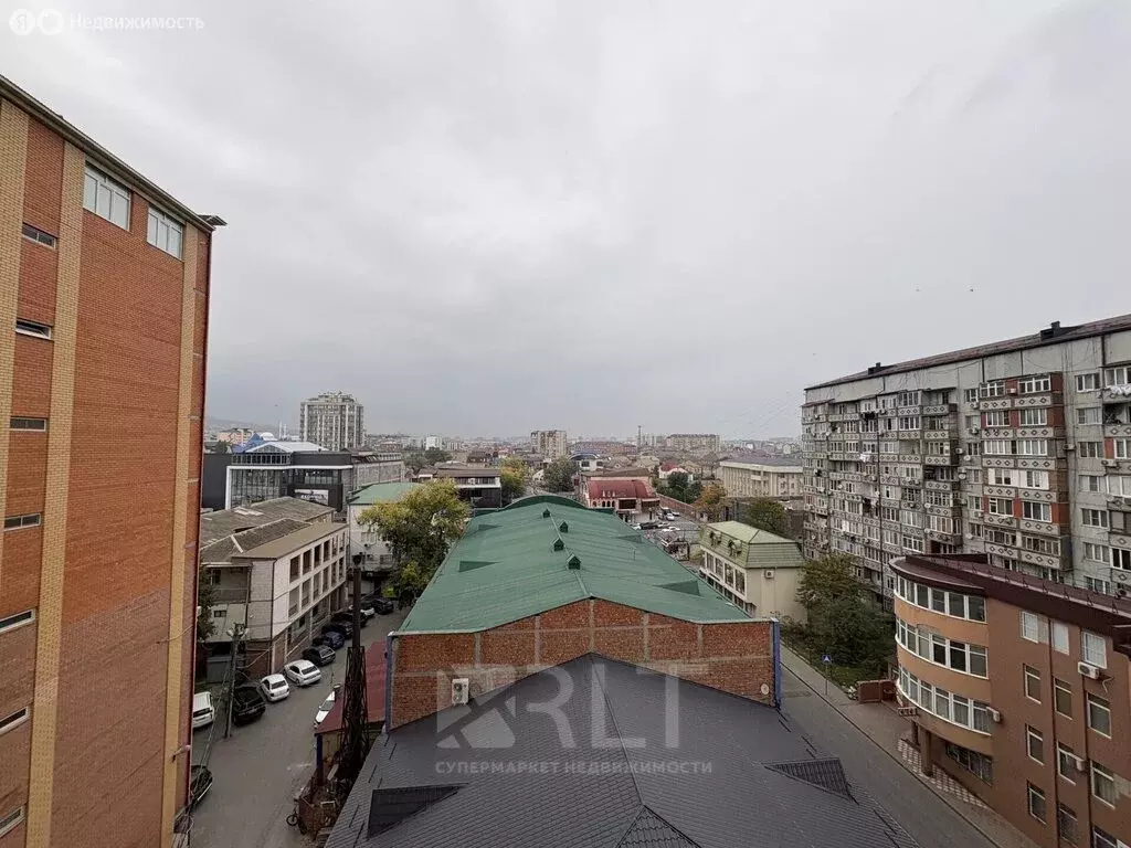 2-комнатная квартира: Махачкала, улица Ушакова, 4Б (76 м) - Фото 1