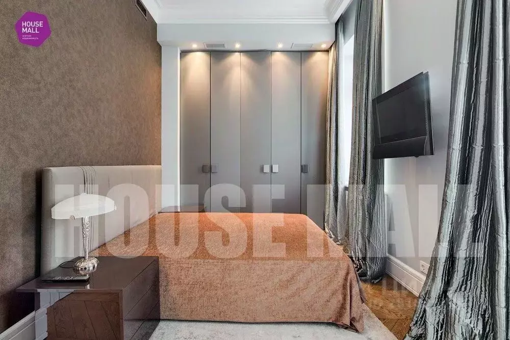 3-к кв. Москва ул. Серафимовича, 2 (110.0 м) - Фото 1