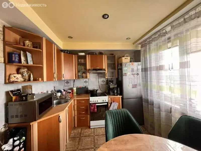 3-комнатная квартира: Улан-Удэ, микрорайон Сокол, 4 (76 м) - Фото 1