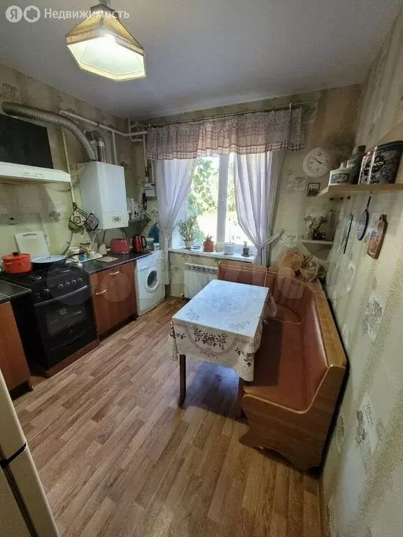 3-комнатная квартира: посёлок Персиановский, улица Мира, 1 (62.6 м) - Фото 0