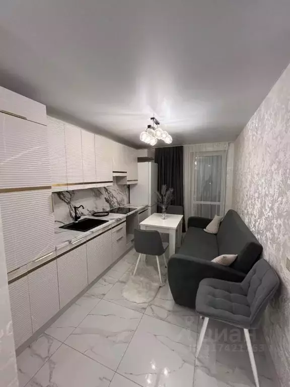 2-к кв. Удмуртия, Ижевск ул. Карла Маркса, 120к1 (57.0 м) - Фото 1
