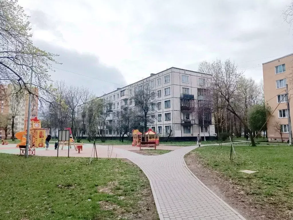 3-к кв. Санкт-Петербург ул. Белы Куна, 6К2 (58.0 м) - Фото 0