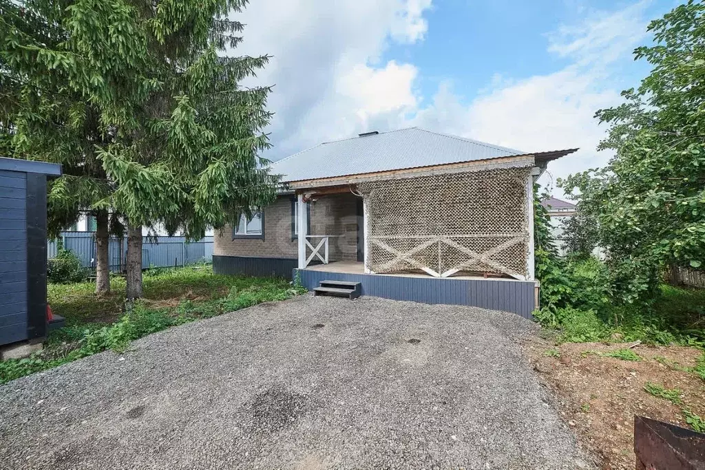 Дом в Башкортостан, Стерлитамакский район, Отрадовский сельсовет, с. ... - Фото 2