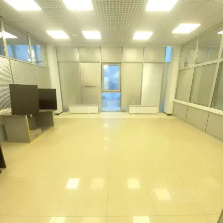 Офис в Ямало-Ненецкий АО, Новый Уренгой Таежная ул., 98 (35 м) - Фото 1