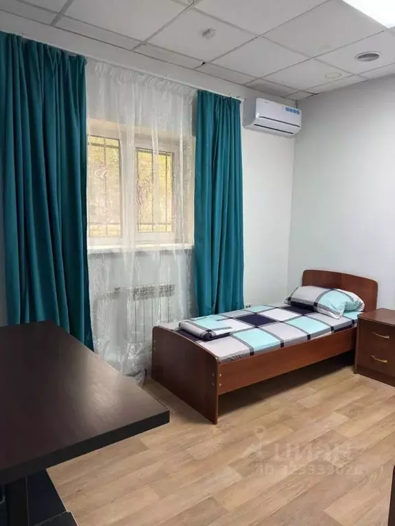 Комната Челябинская область, Челябинск просп. Ленина, 49В (27.0 м) - Фото 1