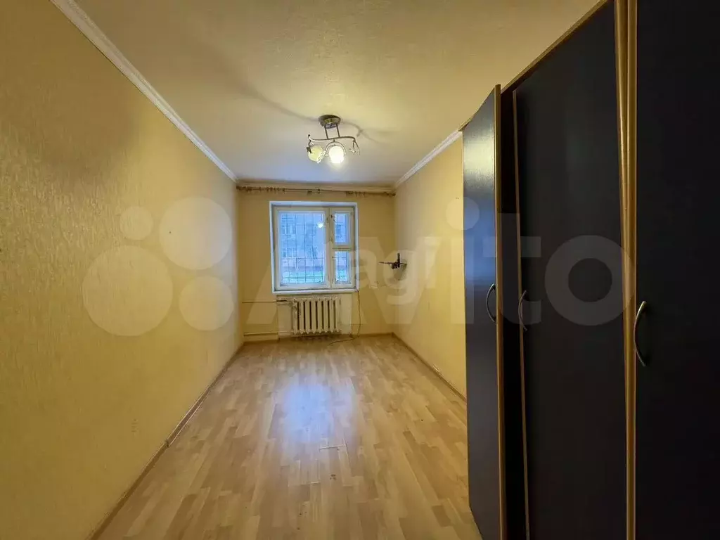 Комната 13,7 м в 1-к., 1/4 эт. - Фото 1