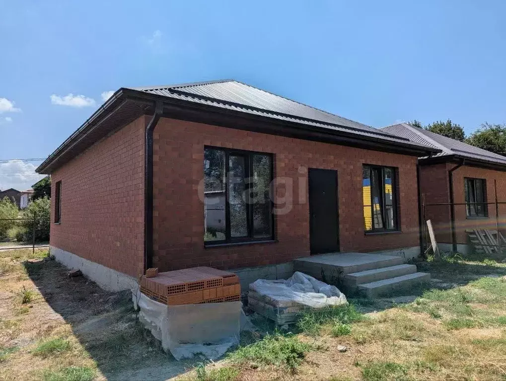 Дом в Краснодарский край, Темрюк Звездная ул. (99 м) - Фото 1