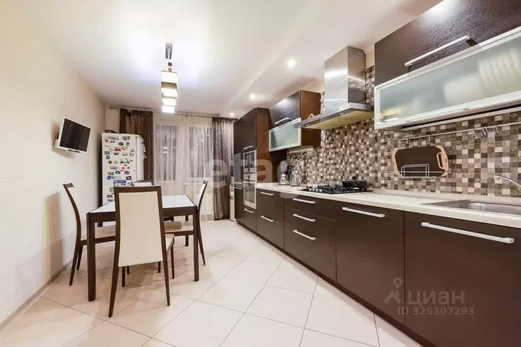 3-к кв. Татарстан, Казань ул. Серова, 2 (95.5 м) - Фото 2