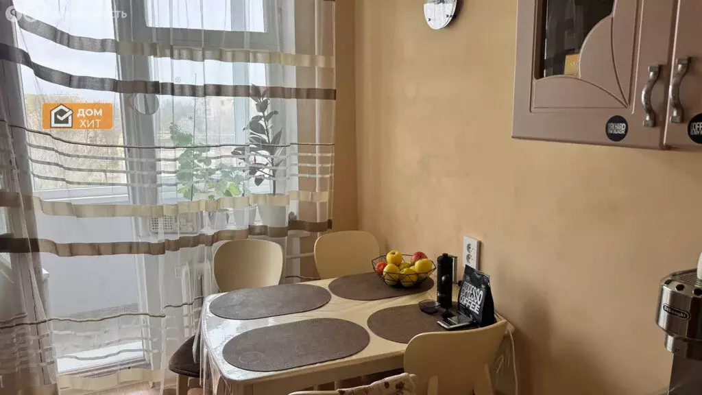 3-комнатная квартира: Евпатория, улица 5-й Авиагородок, 14 (65.4 м) - Фото 2