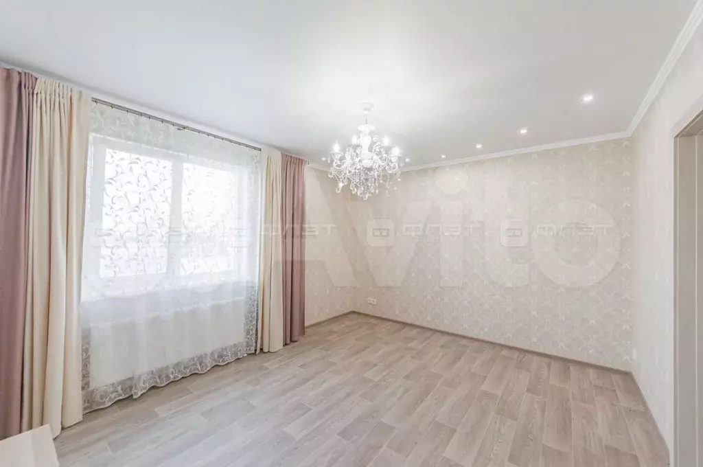 3-к. квартира, 76,4 м, 1/3 эт. - Фото 1