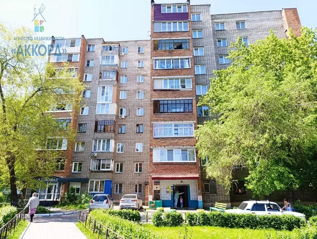 3-комнатная квартира: Бийск, улица Вали Максимовой, 17 (58.4 м) - Фото 1