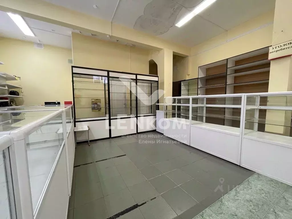 Помещение свободного назначения в Удмуртия, Ижевск ул. А.Н. Сабурова, ... - Фото 0
