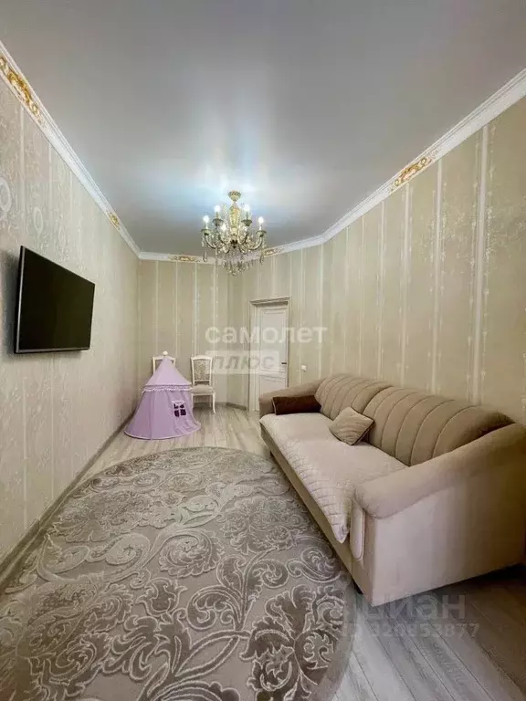 3-к кв. Кабардино-Балкария, Нальчик ул. Мовсисяна, 18АкА (102.0 м) - Фото 1